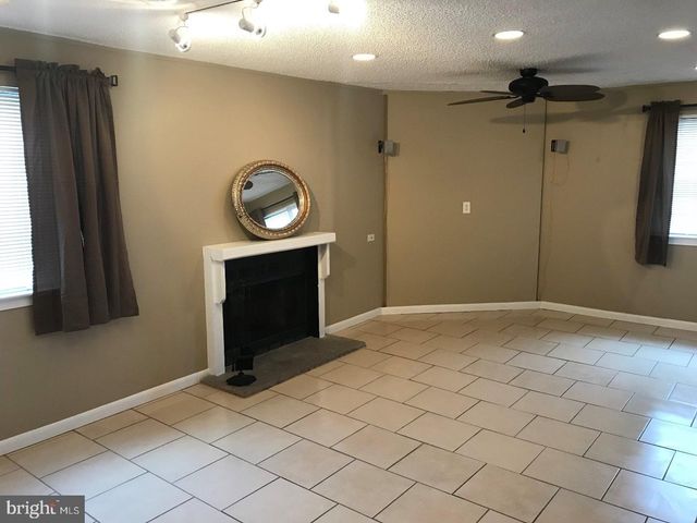 506 SHELBY CT, Sicklerville, NJ 08081