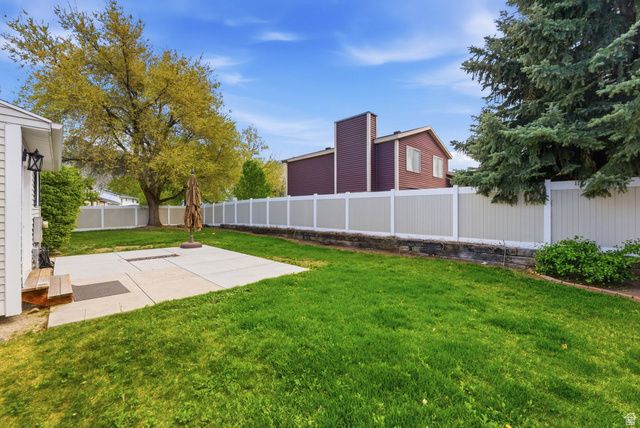 2146 E NEWCASTLE DR, Sandy, UT 84093