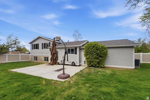 2146 E NEWCASTLE DR, Sandy, UT 84093