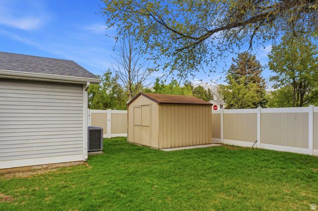 2146 E NEWCASTLE DR, Sandy, UT 84093