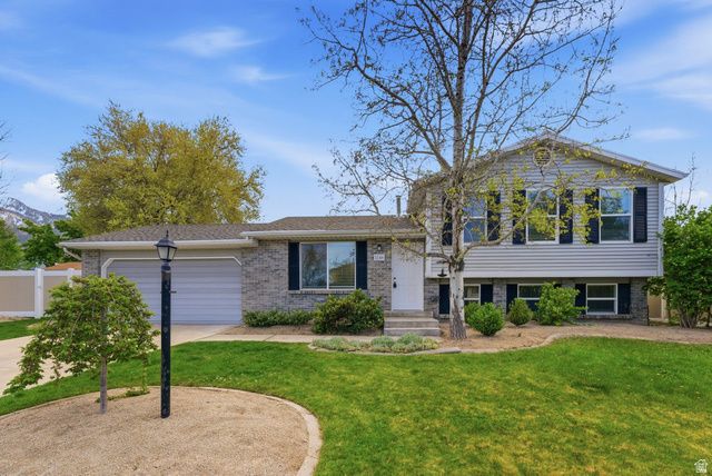 2146 E NEWCASTLE DR, Sandy, UT 84093