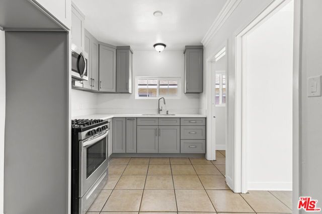 10823 Cantara Street, Sun Valley (los Angeles), CA 91352