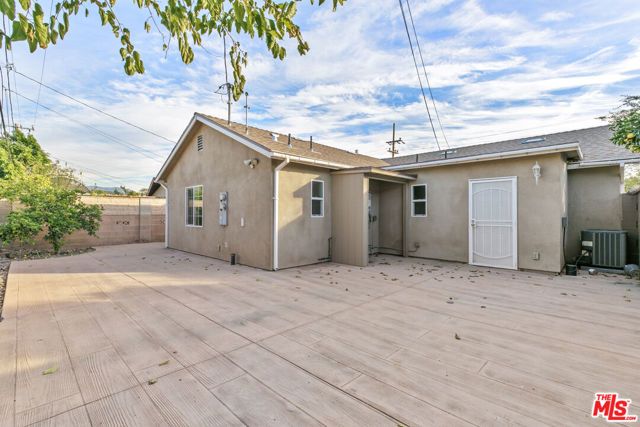 10823 Cantara Street, Sun Valley (los Angeles), CA 91352