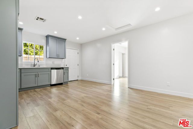 10823 Cantara Street, Sun Valley (los Angeles), CA 91352