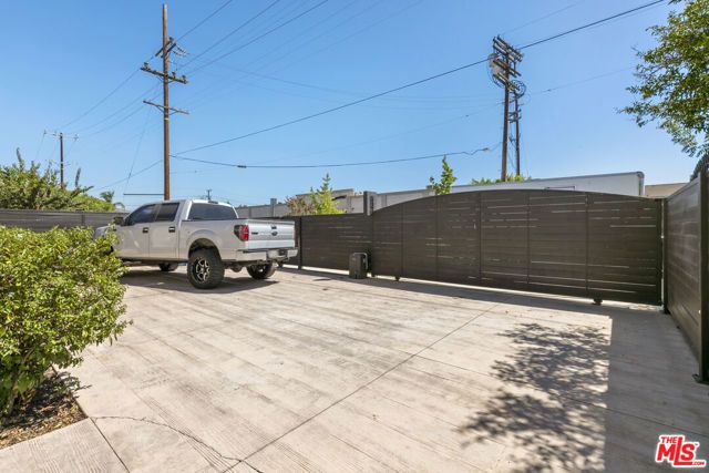 10823 Cantara Street, Sun Valley (los Angeles), CA 91352