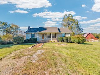 165 Eckles Cemetery Rd, Cookeville, TN 38506