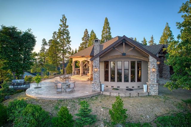 42555 Bretz Point Lane, Shaver Lake, CA 93664
