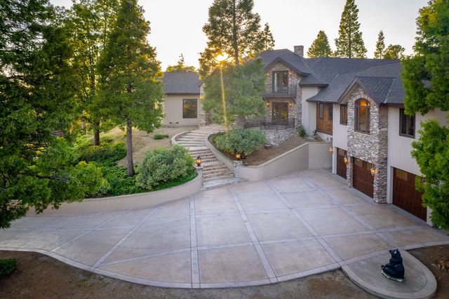 42555 Bretz Point Lane, Shaver Lake, CA 93664