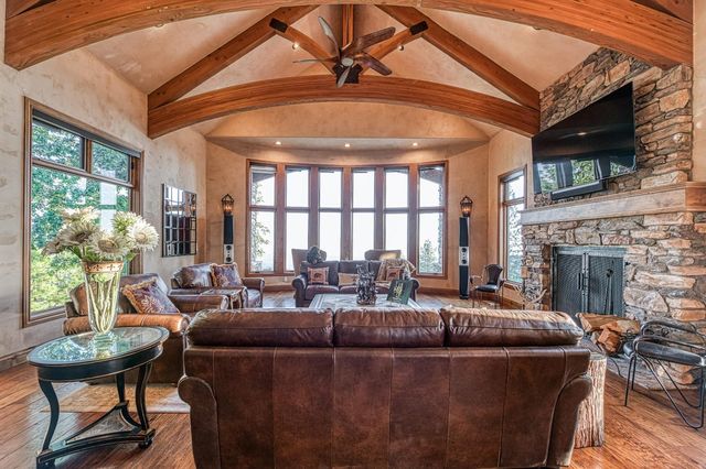 42555 Bretz Point Lane, Shaver Lake, CA 93664