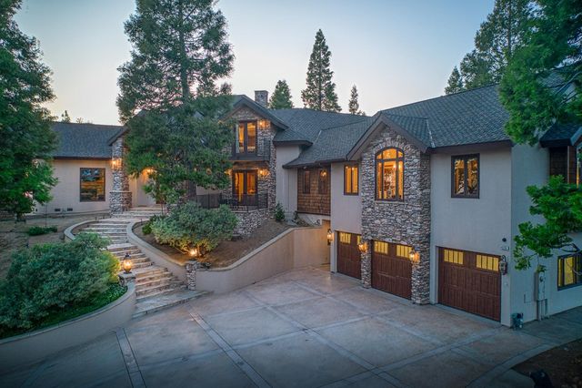 42555 Bretz Point Lane, Shaver Lake, CA 93664