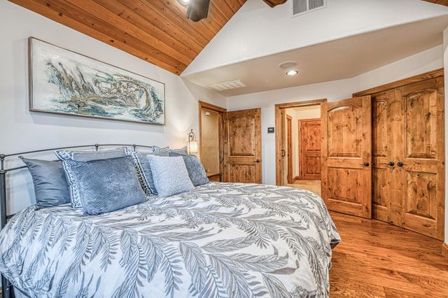 42555 Bretz Point Lane, Shaver Lake, CA 93664