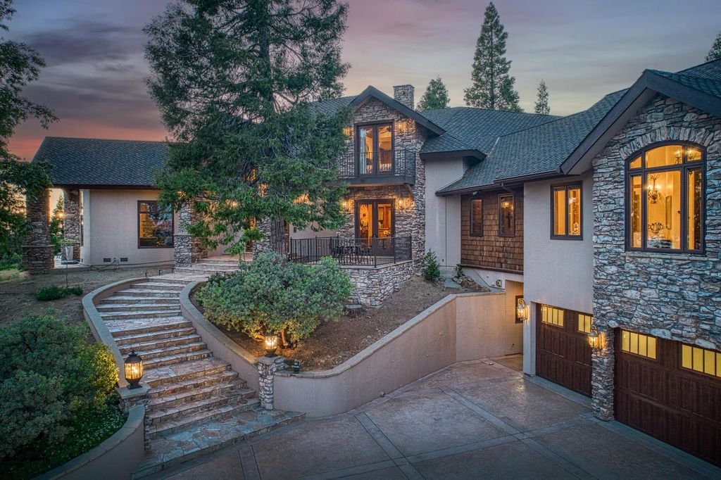 42555 Bretz Point Lane, Shaver Lake, CA 93664