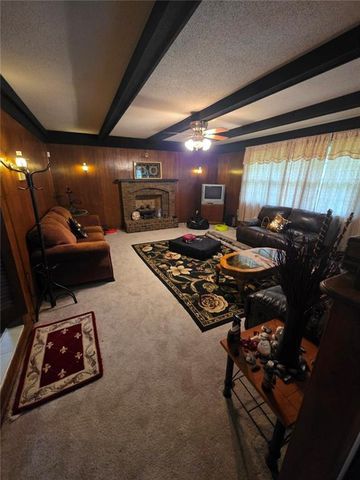 5836 E 99TH Street, Kansas City, MO 64134