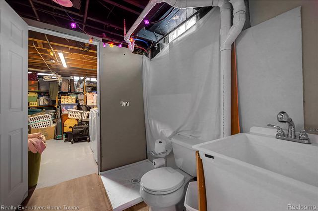 13353 Masonic Boulevard, Warren, MI 48088