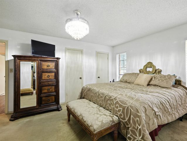 1920 E Tudor Street, Paris, TX 75460