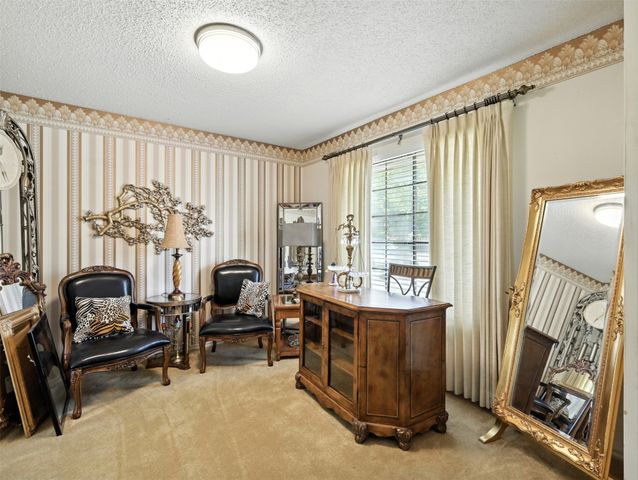 1920 E Tudor Street, Paris, TX 75460