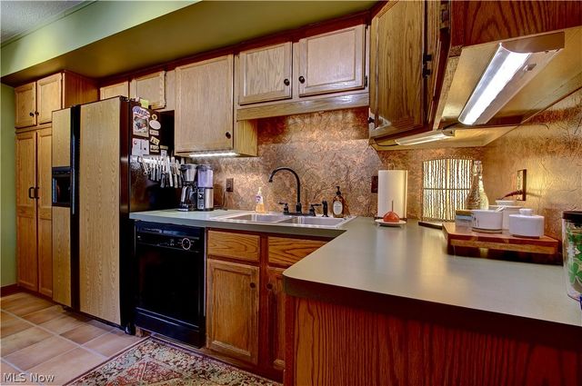 30105 Center Ridge Road G, Westlake, OH 44145