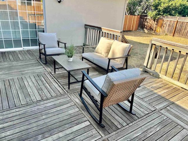 25696 Lander Ave, Hayward, CA 94544