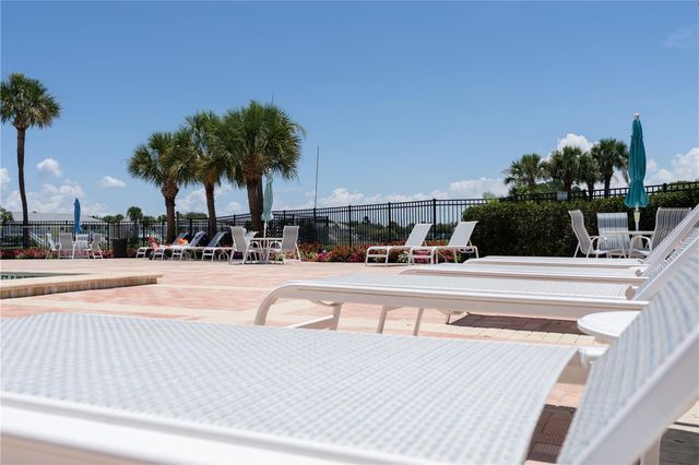 123 SEAHORSE DRIVE SE D, St Petersburg, FL 33705