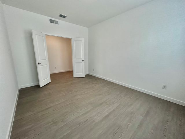 326 Sedalia Trail, Justin, TX 76247