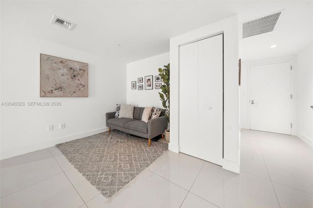 1300 S Miami Avenue 2110, Miami, FL 33130