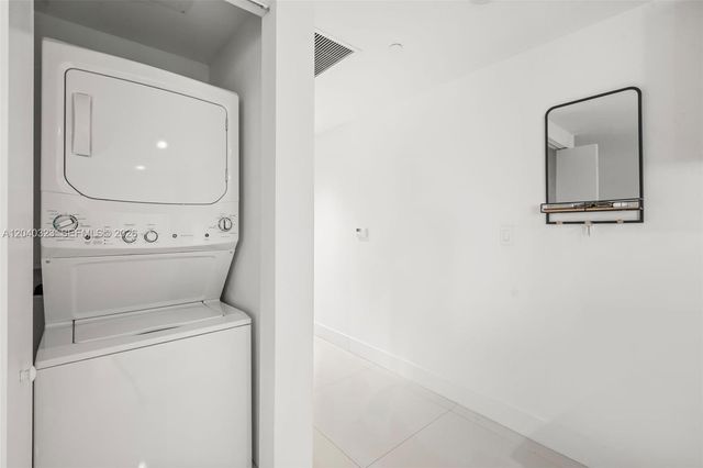 1300 S Miami Avenue 2110, Miami, FL 33130