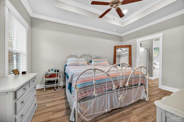 6608 Covington Cir, Pensacola, FL 32526