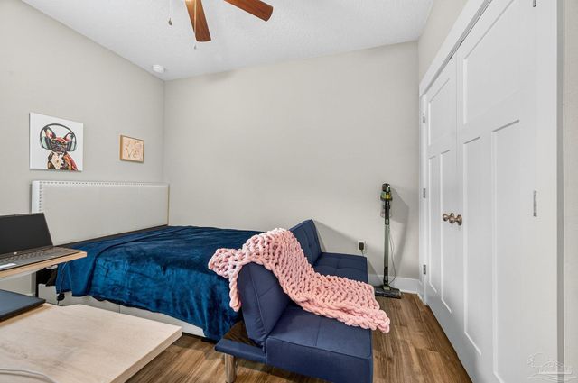 6608 Covington Cir, Pensacola, FL 32526
