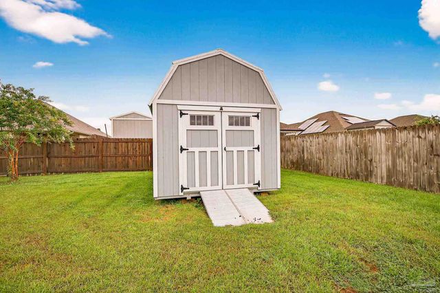 6608 Covington Cir, Pensacola, FL 32526