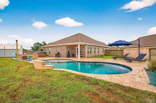 6608 Covington Cir, Pensacola, FL 32526