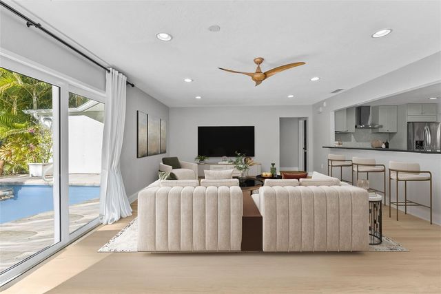 1740 S ORANGE AVENUE, Sarasota, FL 34239