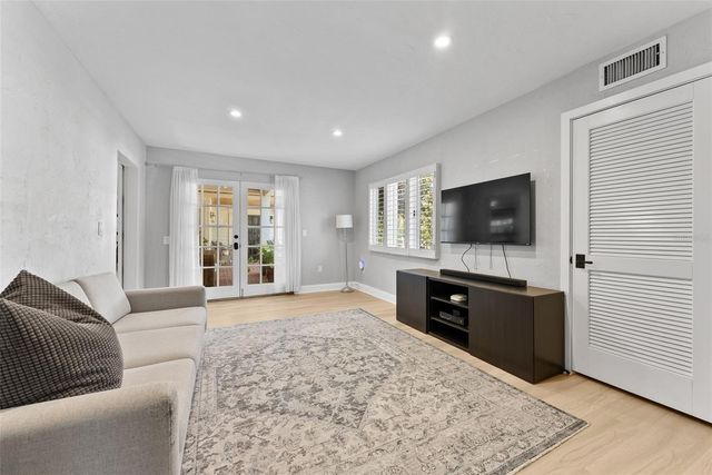 1740 S ORANGE AVENUE, Sarasota, FL 34239