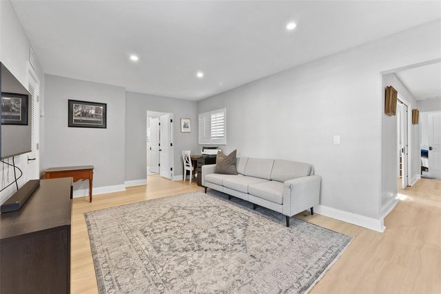 1740 S ORANGE AVENUE, Sarasota, FL 34239