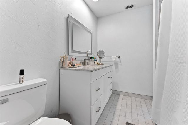 1740 S ORANGE AVENUE, Sarasota, FL 34239