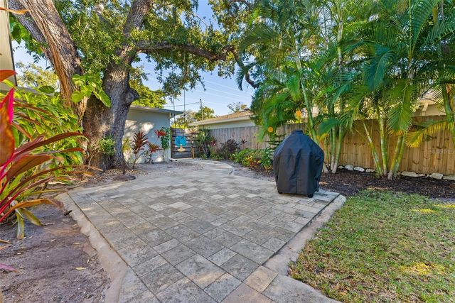 1740 S ORANGE AVENUE, Sarasota, FL 34239