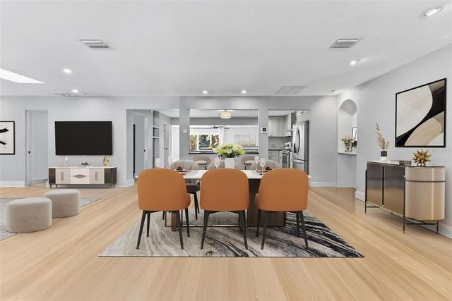 1740 S ORANGE AVENUE, Sarasota, FL 34239