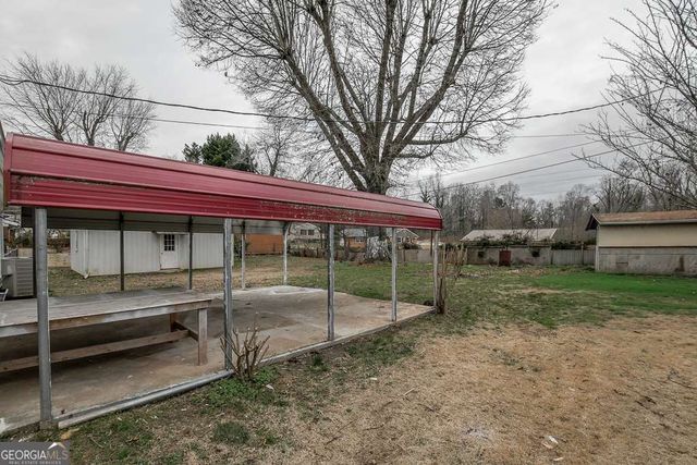 2620 Walnut Road, Gainesville, GA 30506