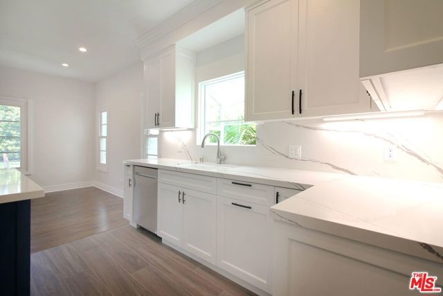 442 S ROXBURY Drive A, Beverly Hills, CA 90212