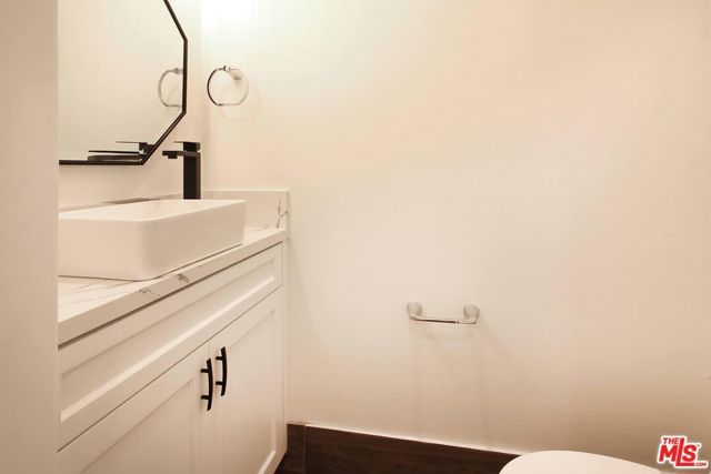 442 S ROXBURY Drive A, Beverly Hills, CA 90212