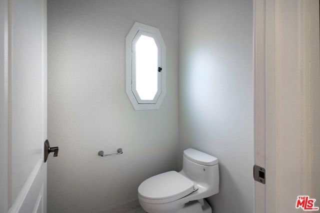 442 S ROXBURY Drive A, Beverly Hills, CA 90212