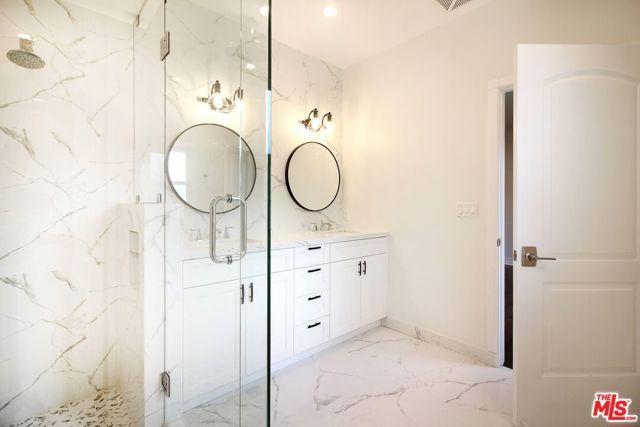 442 S ROXBURY Drive A, Beverly Hills, CA 90212
