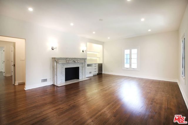 442 S ROXBURY Drive A, Beverly Hills, CA 90212