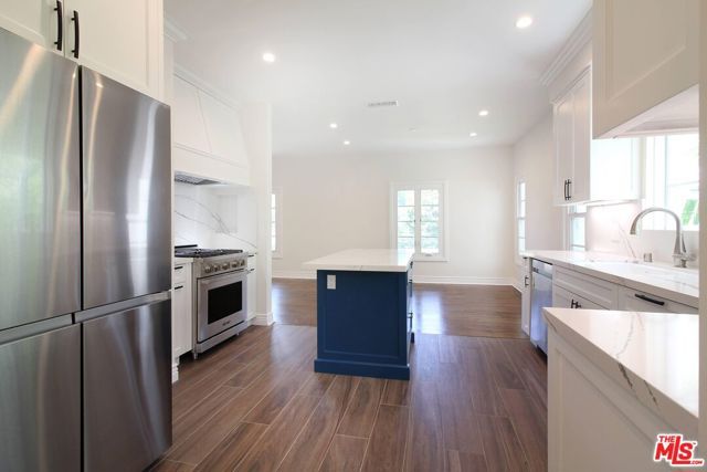 442 S ROXBURY Drive A, Beverly Hills, CA 90212