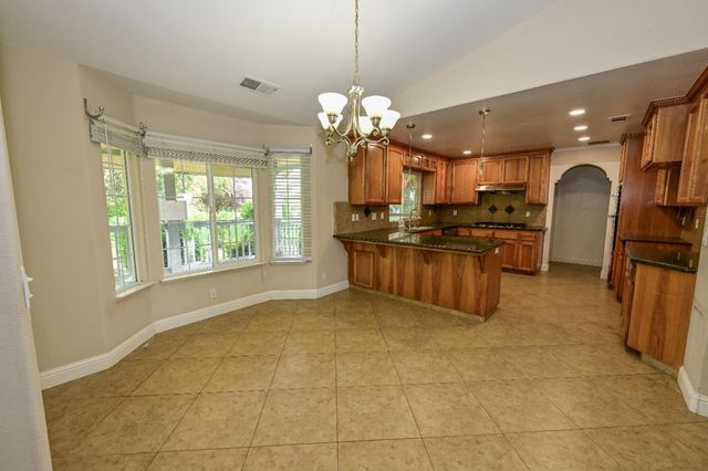 21088 Forest Glen Road, Madera, CA 93638