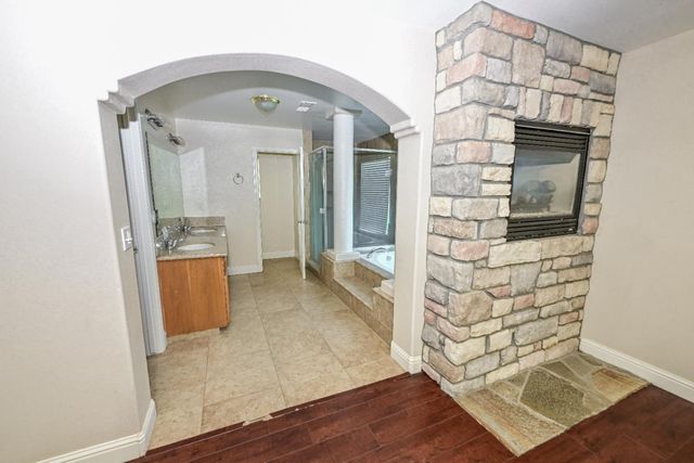 21088 Forest Glen Road, Madera, CA 93638