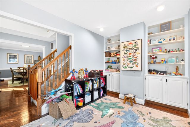 817 Lexington Dr, Hopewell Twp, PA 15001