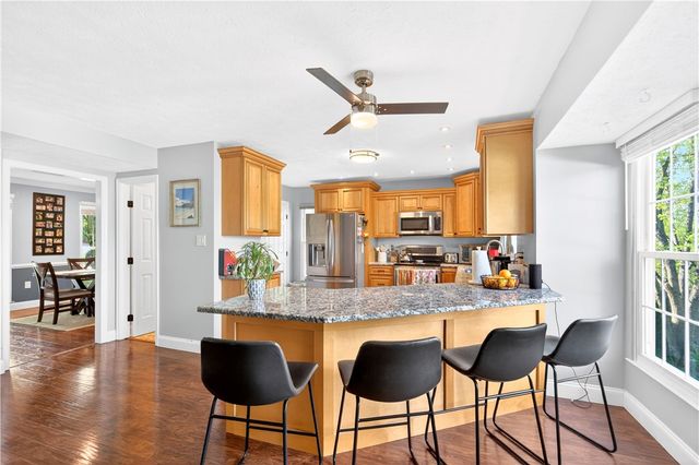 817 Lexington Dr, Hopewell Twp, PA 15001