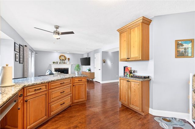 817 Lexington Dr, Hopewell Twp, PA 15001