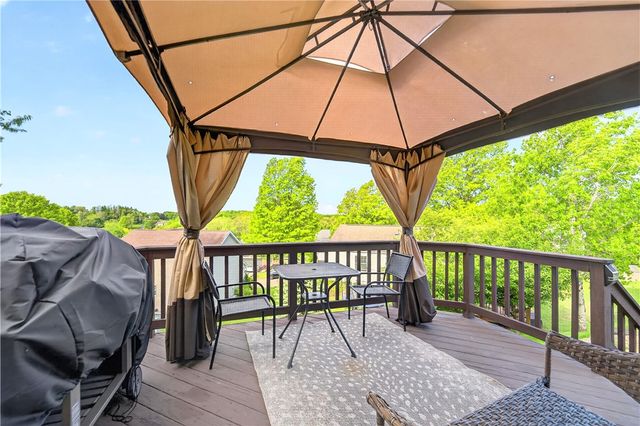 817 Lexington Dr, Hopewell Twp, PA 15001