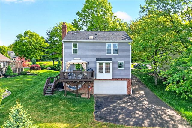 817 Lexington Dr, Hopewell Twp, PA 15001